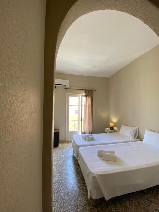 Hotel Pansion Roulis à Moraitika Extérieur photo